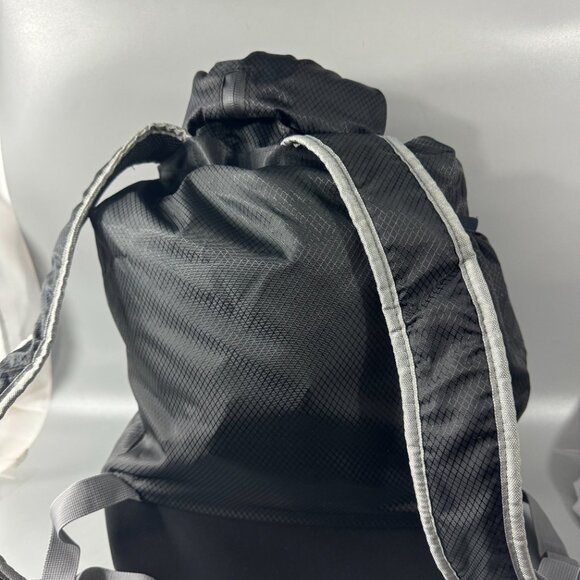 NWOT WaterSeals Edge Back Pack with Secura Lock Technology, Black - Picture 4 of 14